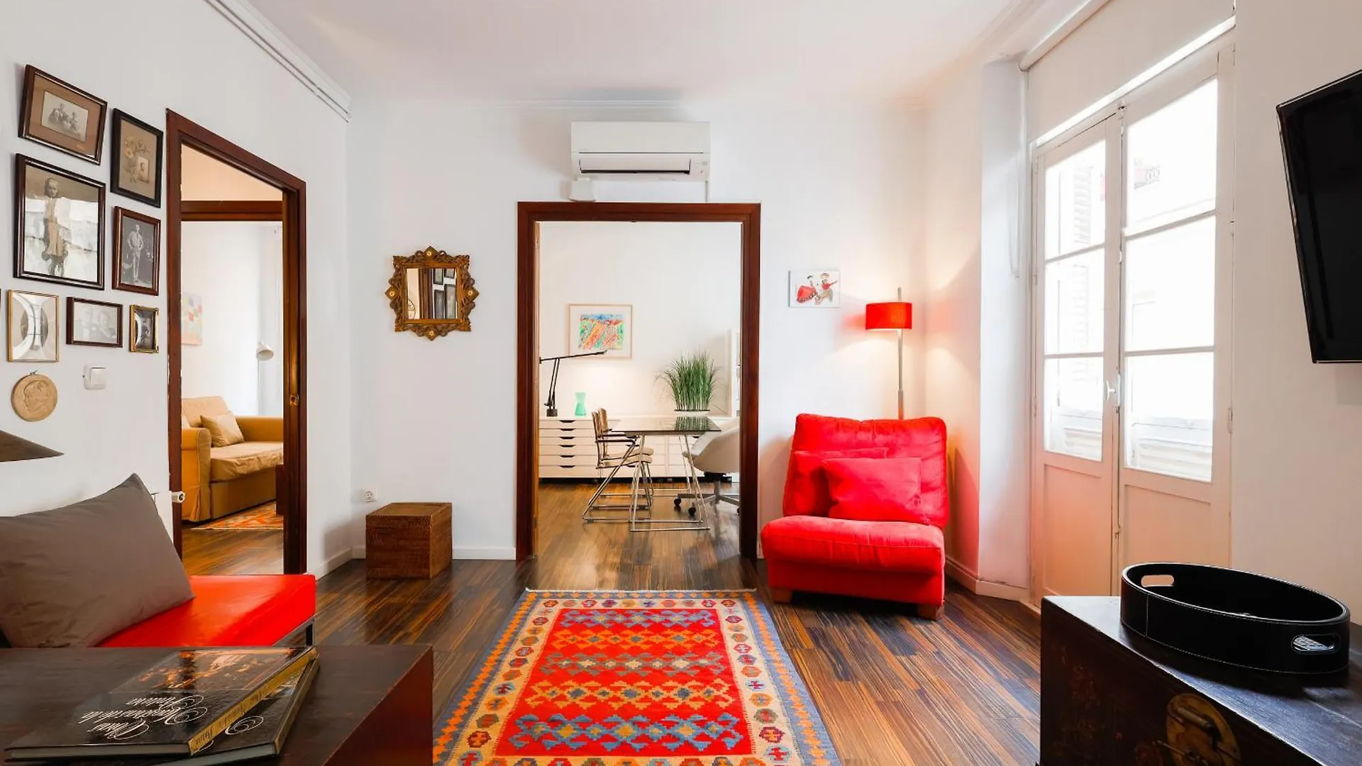 C92 - Rustic Two Bedrooms Apartment With Terrace Malaga