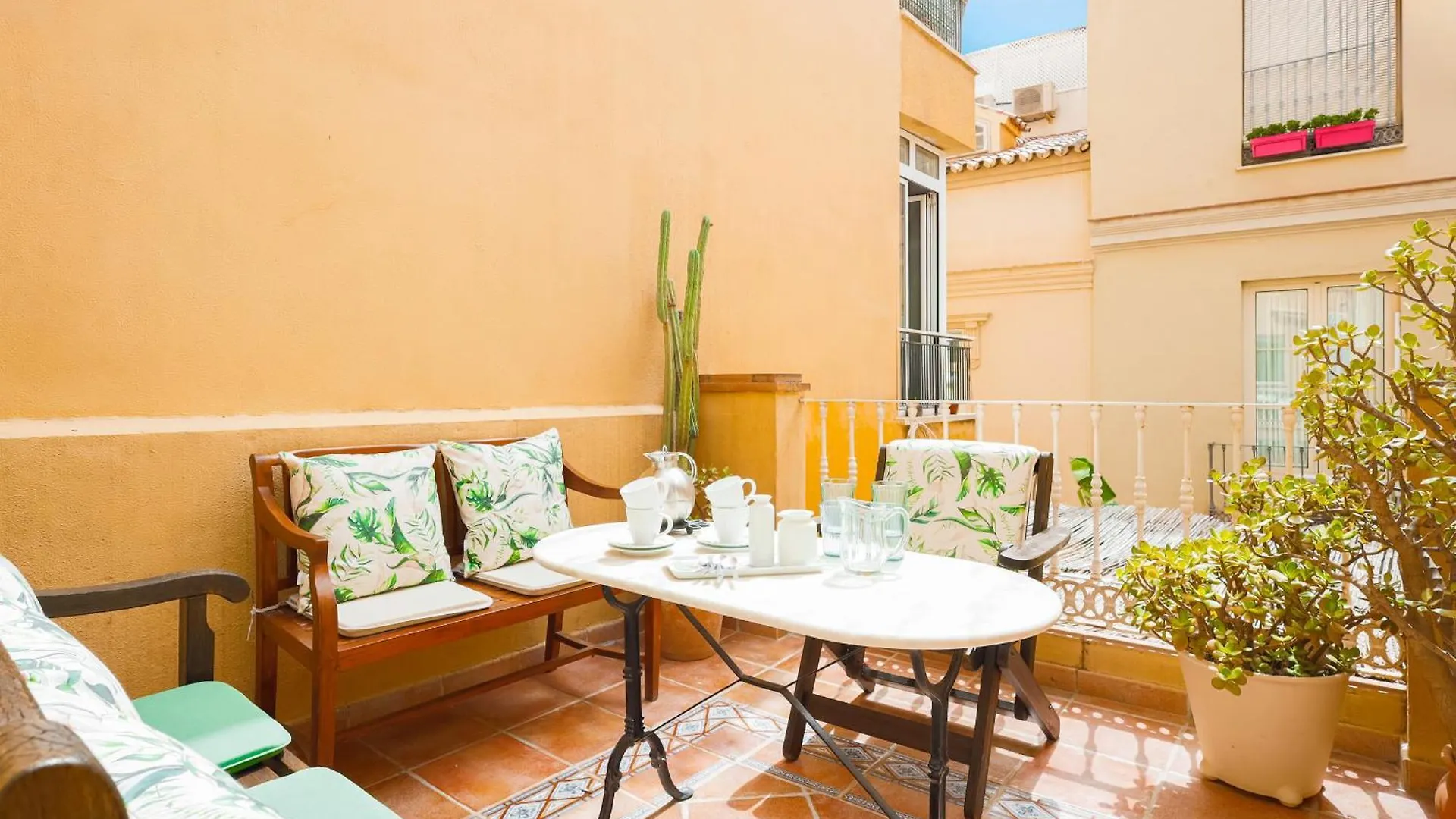 C92 - Rustic Two Bedrooms Apartment With Terrace Malaga Spain